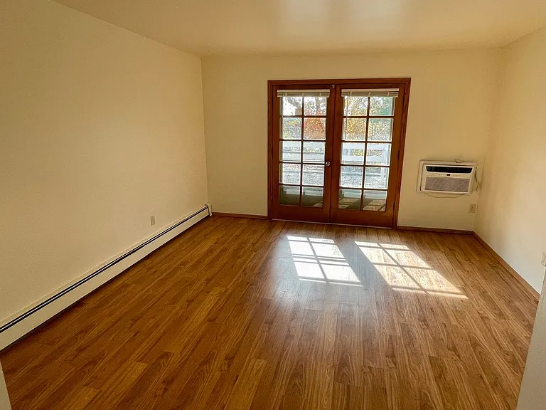 501-505 Mulberry Dr E #509 — Photo 5