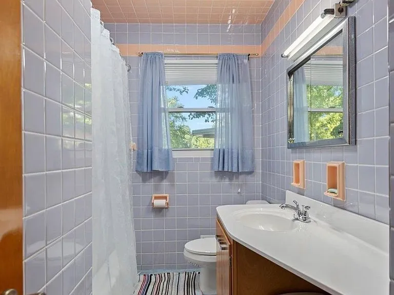 141 Circle Dr — Photo 3