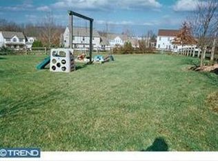11 Quarry View Dr, Morgantown, PA 19543