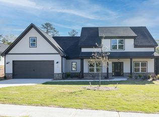 305 White Oak Way, Monroe, GA 30655