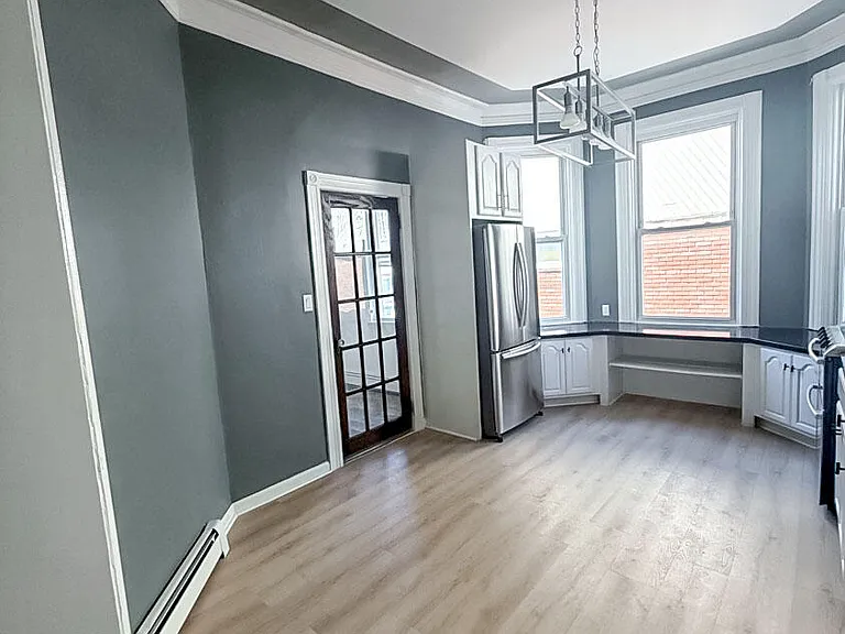 248 Rose Ave #1 — Photo 7