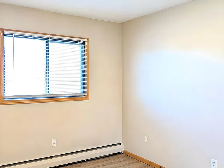 Twin Pines Apartments — Photo 13