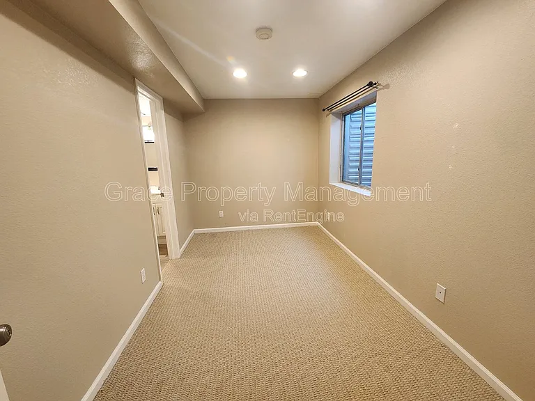 11725 Chase Ct — Photo 21