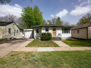 607 N 18th St, Bismarck, ND 58501
