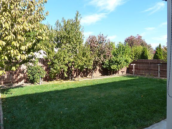 4th image of 1765 Cobblestone Dr