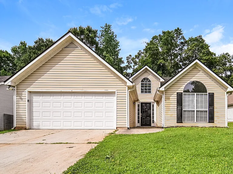 210 Coldsprings Ct — Photo 1