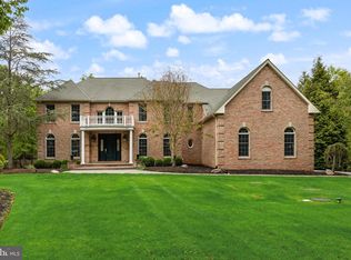 10 Hamilton Ct, Southampton, NJ 08088