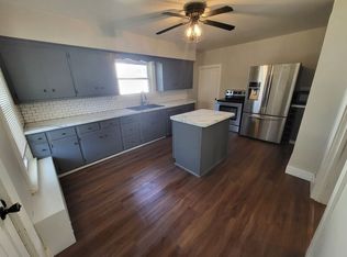 921 Chicago St, De Pere, WI 54115