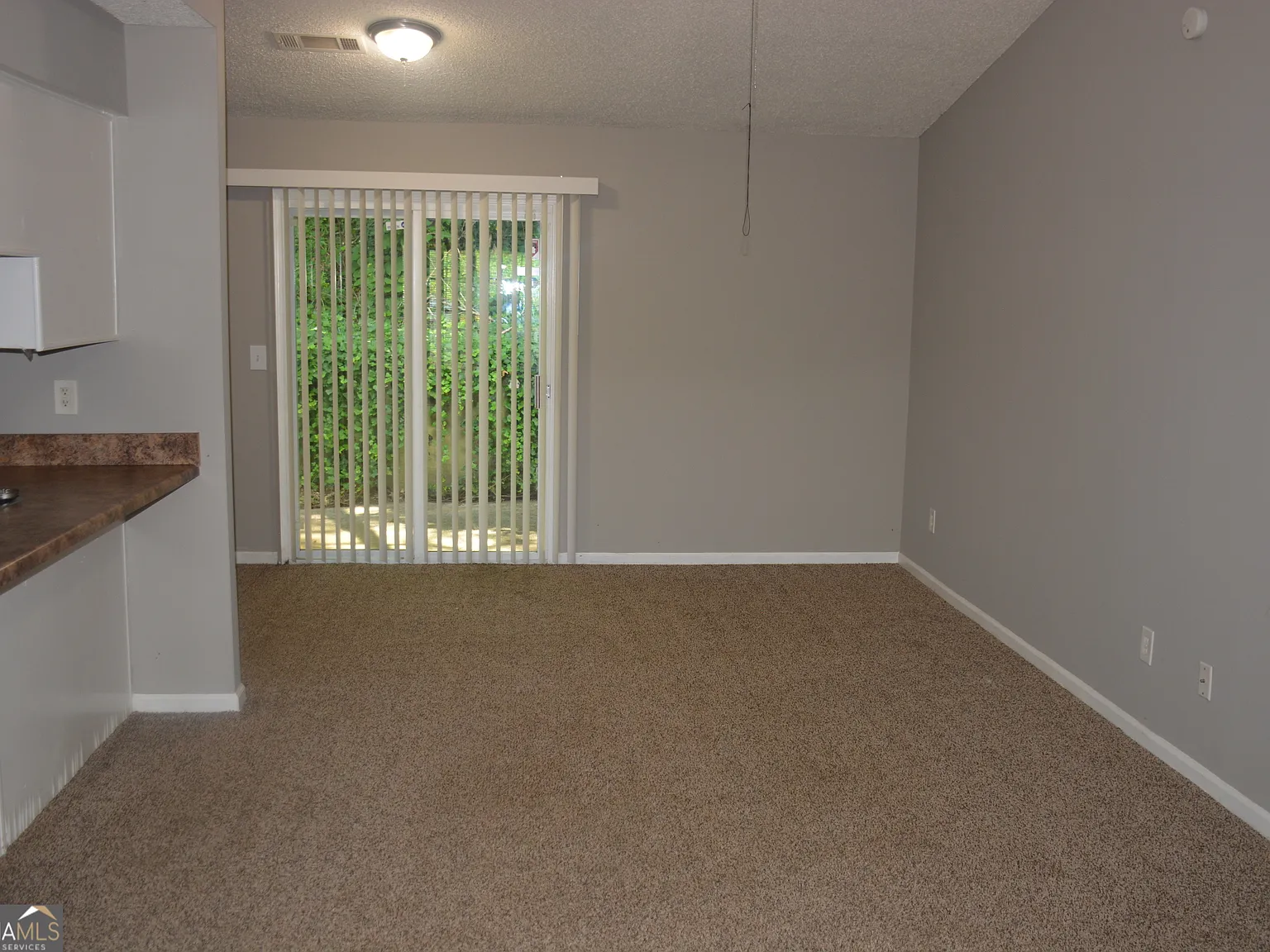 3 bed, 2.0 bath, 1222 sqft, $1,650 — Photo 4