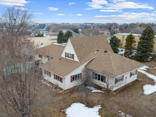 401 S Oak St, Carson, IA 51525