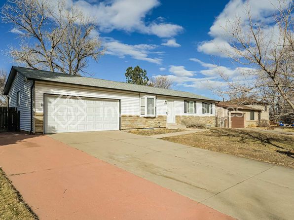 2881 S Olathe Ct