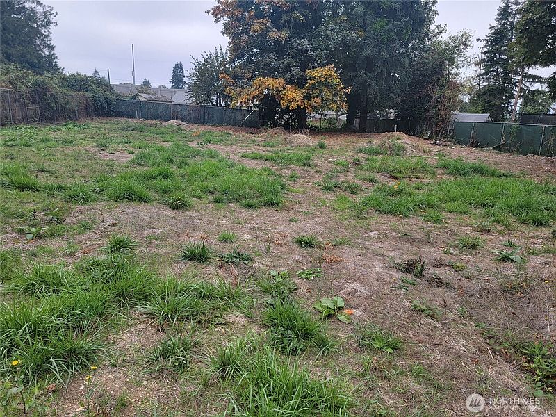 4th image of 21200 Parcel #1022049138 Military Rd Road S