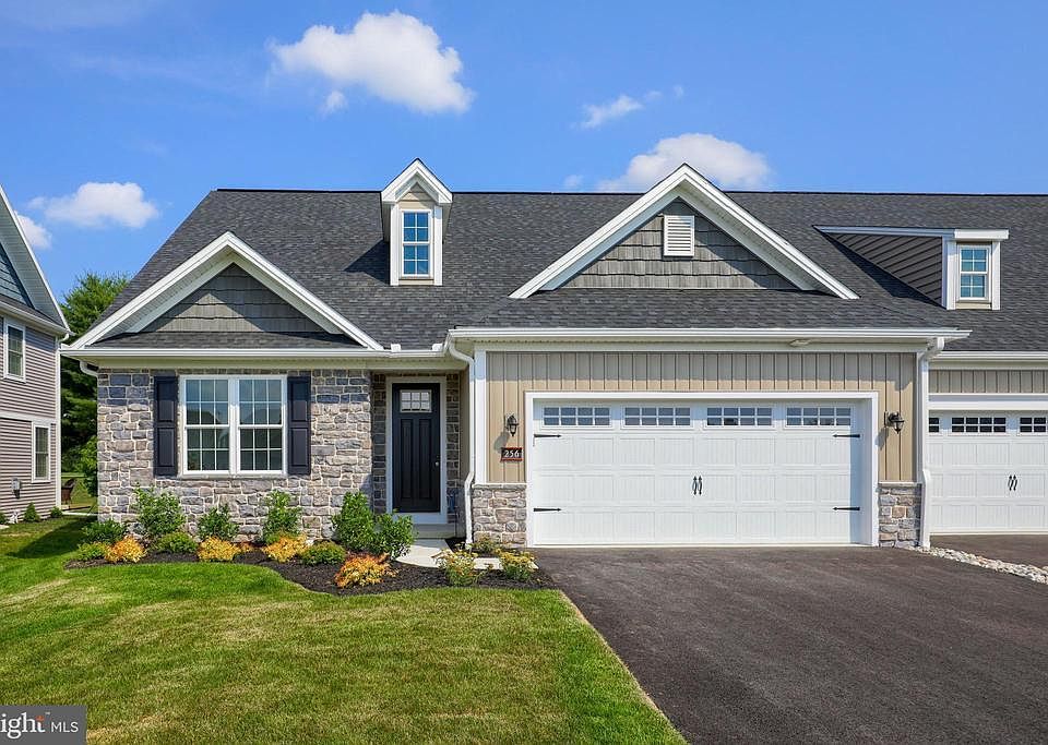 1st image of 256 Sawgrass Dr #31