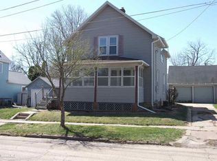 827 W Elk St, Freeport, IL 61032