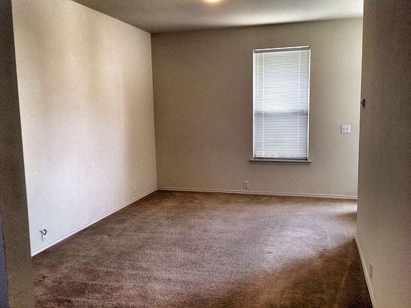 4th image of 10700 Astor Dr