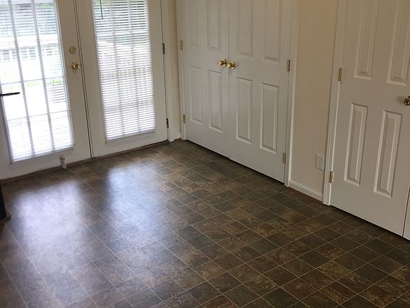 3rd image of 6817 James Madison Way