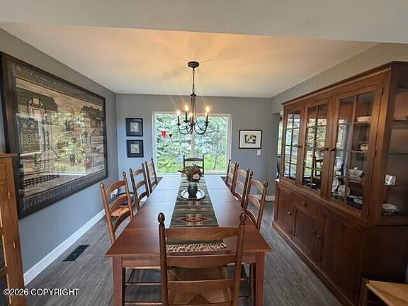 5th image of 10601 Republic Cir