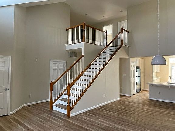 4th image of 33175 Mills Chase Dr #20