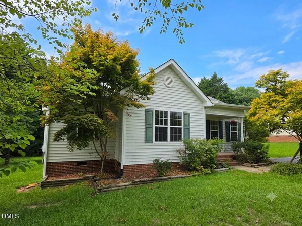 5704 Stone Crystal Dr, Fuquay Varina, NC 27526