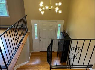 11 Ferry Ln, Westport, CT 06880