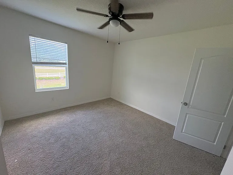 1558 Tali Ln — Photo 19