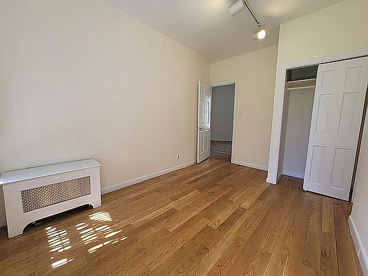 2nd image of 417 W 43rd St #Z
