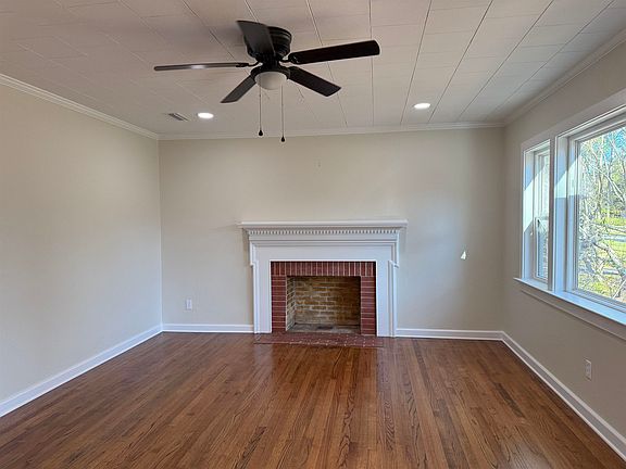 4th image of 503 3rd St