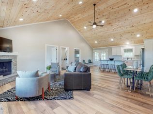 95 Clees Point Dr, Leitchfield, KY 42754