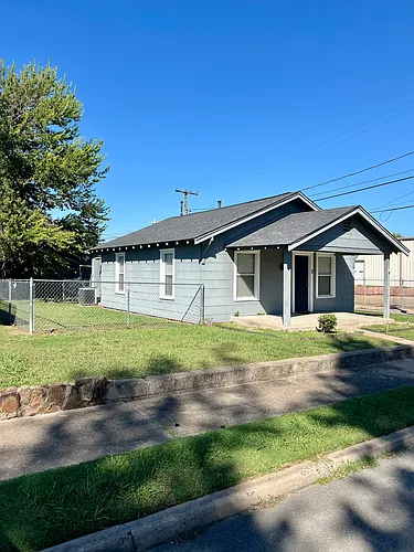 802 S Xanthus Ave Photo 1