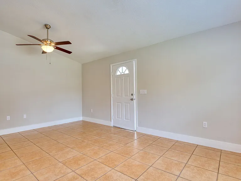 3435 NE 55th Ave — Photo 24
