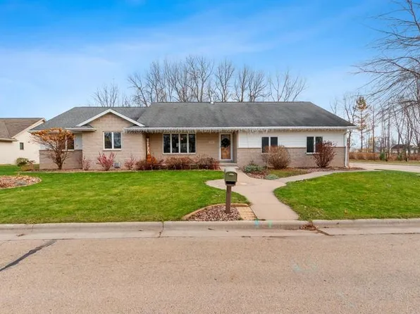 502 Leisgang Ct, Seymour, WI 54165