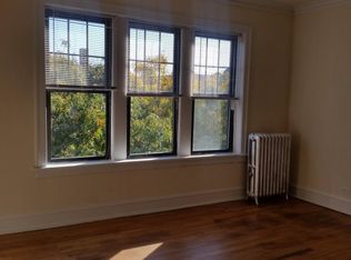 2336 W Addison St APT 2H, Chicago, IL 60618