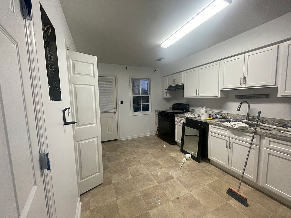 1st image of 34 Faith Ct #34