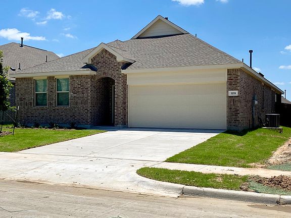 4th image of 1219 Sassafras Dr