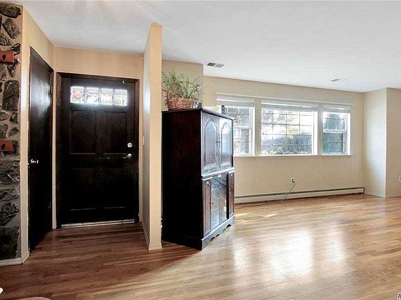 3rd image of 15 Garfield Pl