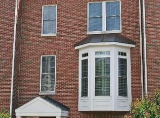4281 Park Green Ct, Fairfax, VA 22030