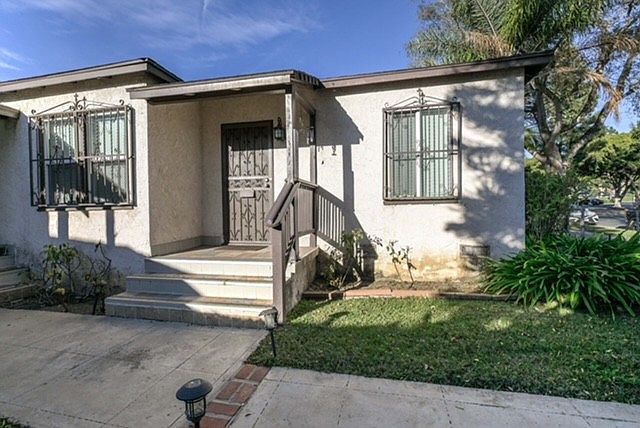 1st image of 10755 Jefferson Blvd
