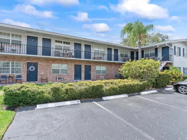 2701 Middle River Dr APT 10, Fort Lauderdale, FL 33306