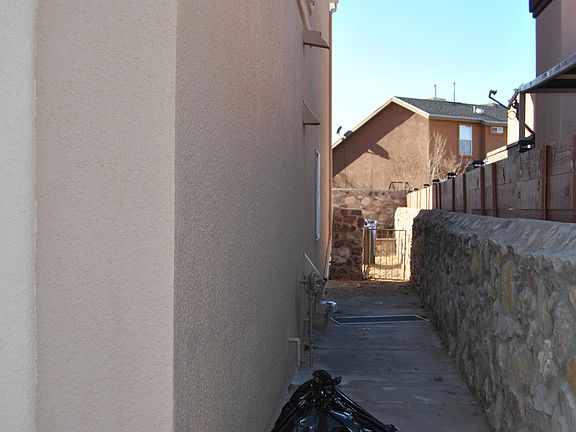 4th image of 6105 Pecan Park Pl