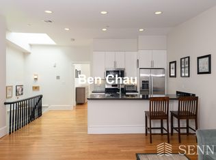 87 3rd St #2B, Cambridge, MA 02141