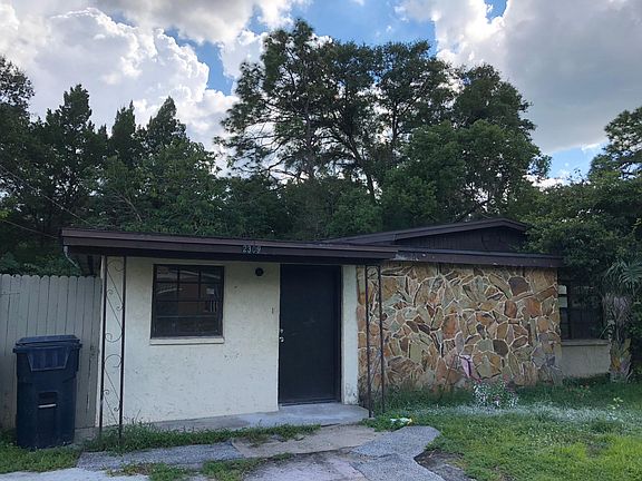 2nd image of 2309 E Linebaugh Ave