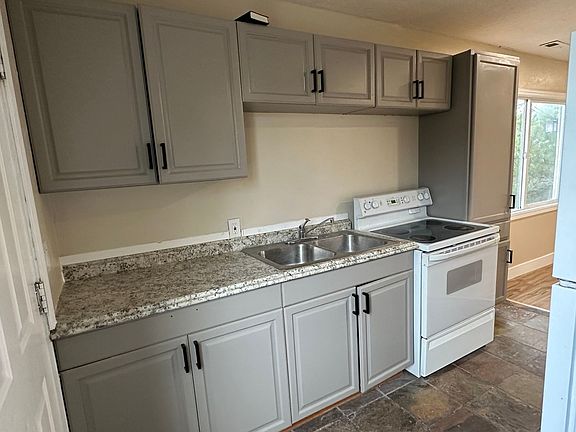 5th image of 227 E Louise Ave