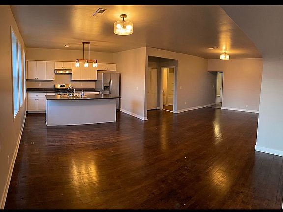 2nd image of 3412 W National Ave