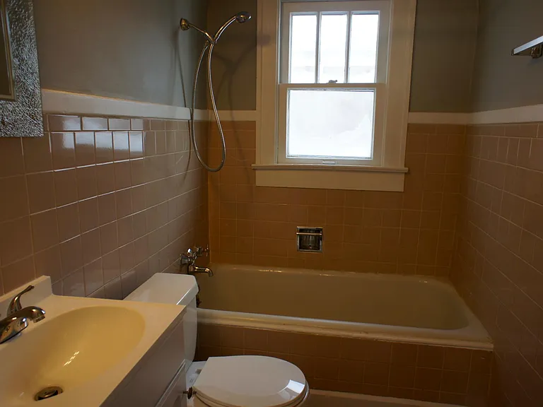 1226 N Emerson Ave — Photo 8