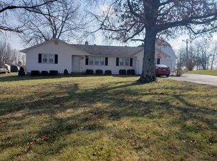 1226 Clay Kiser Rd, Paris, KY 40361
