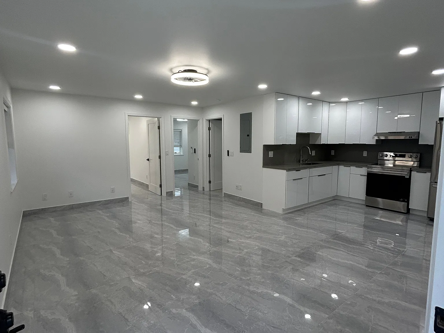 3222 Winam Ave — Photo 1