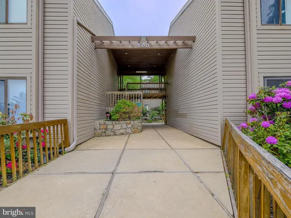 508 Pritchard Pl, Newtown Square, PA 19073
