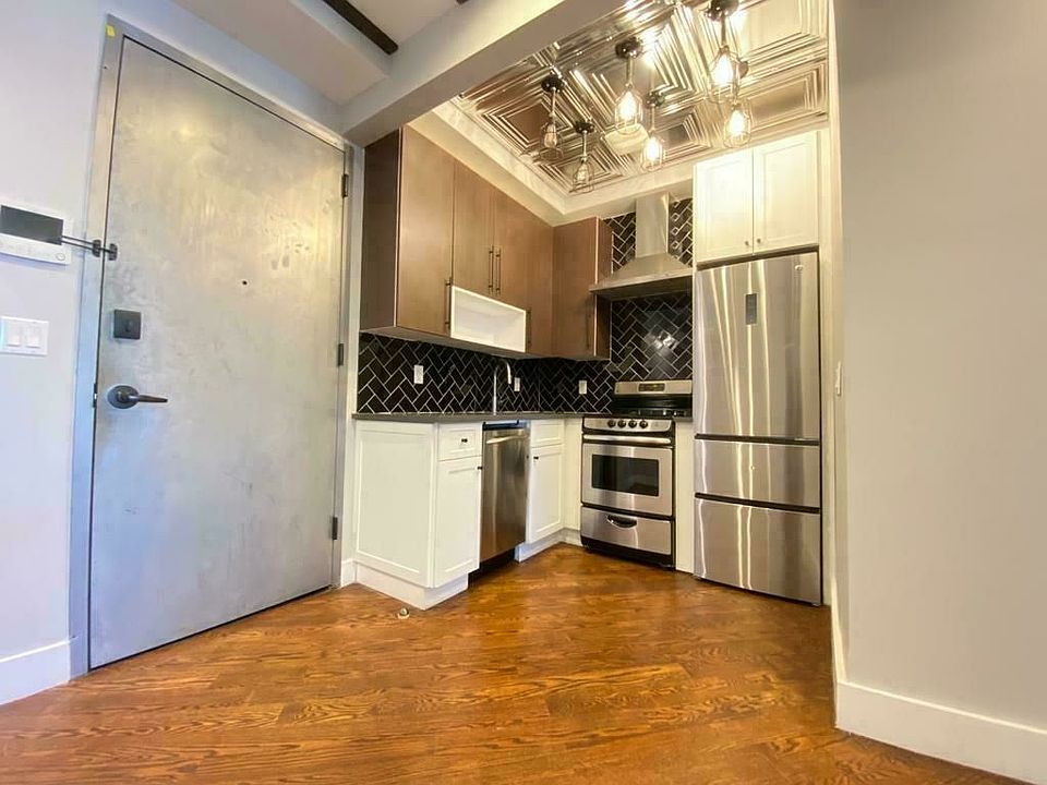 1st image of 43 Claver Pl #3K