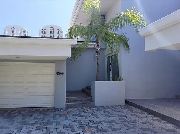 222 Poinciana Dr, North Miami Beach, FL 33160
