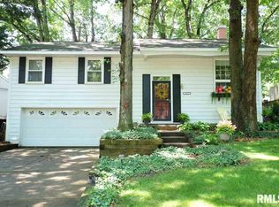 5833 W Orlando Dr, Peoria, IL